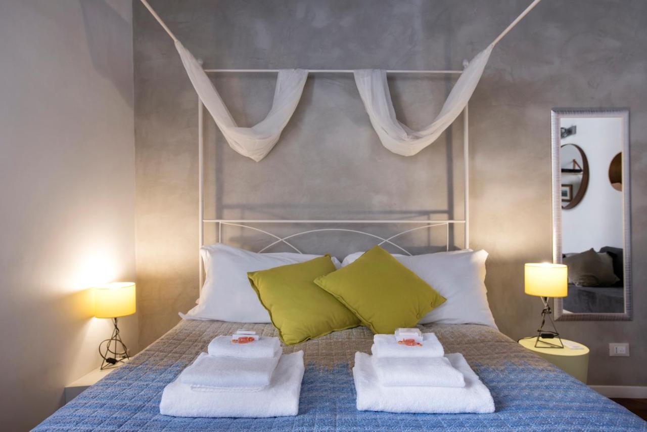 Apartment Near Trevi Fountain Rome Bagian luar foto