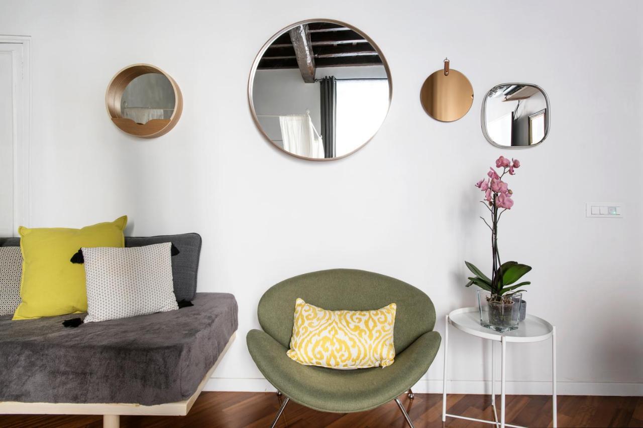 Apartment Near Trevi Fountain Rome Bagian luar foto