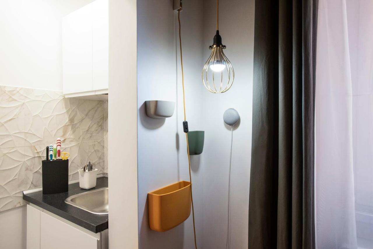Apartment Near Trevi Fountain Rome Bagian luar foto